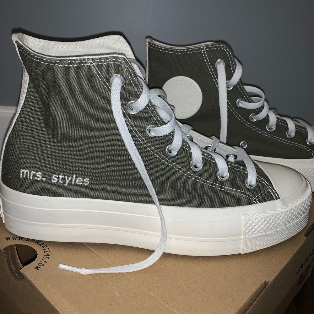 Platform Sage Green Converse